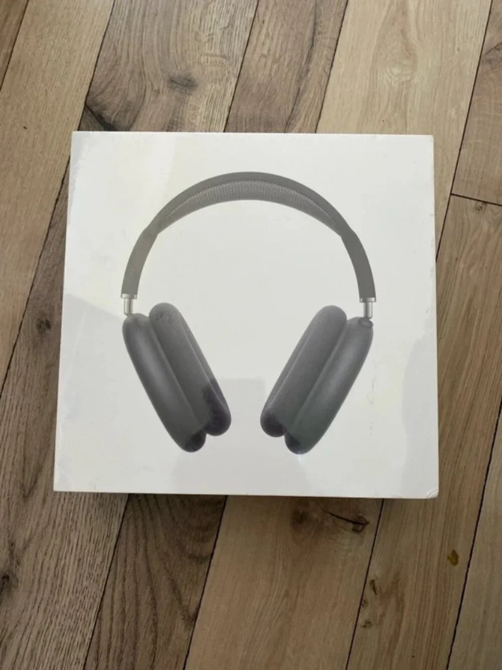 Apple airpod max headphones